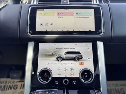 Used 2020 Land Rover Range Rover HSE image 30