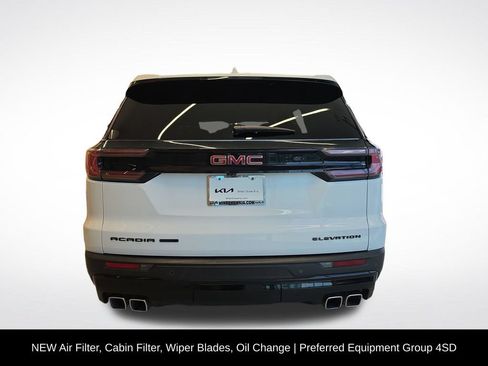 Used 2024 GMC Acadia Elevation w/ Black Edition AWD/4WD image 5