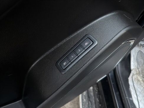 Used 2019 Chevrolet Tahoe Premier image 16