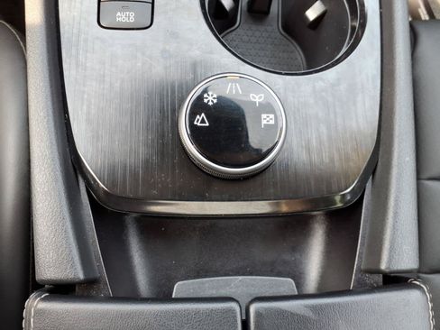 Used 2023 Nissan Rogue SV w/ SV Premium B Package AWD/4WD image 22