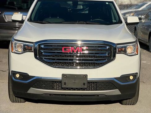 Used 2019 GMC Acadia SLT image 3