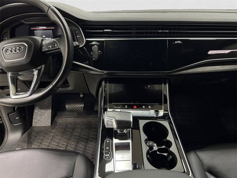 Used 2021 Audi Q7 3.0T Prestige image 11