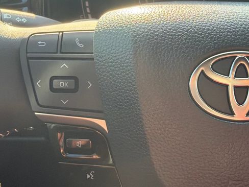 Used 2026 Toyota Camry SE FWD image 29