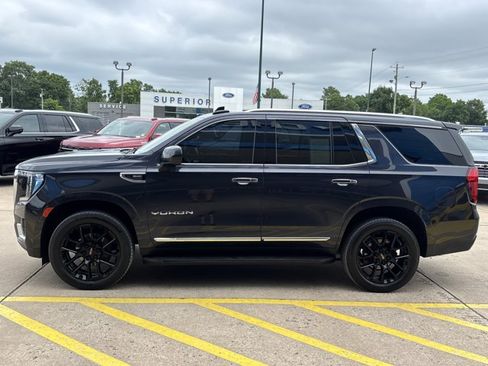 Used 2023 GMC Yukon SLT AWD/4WD image 10