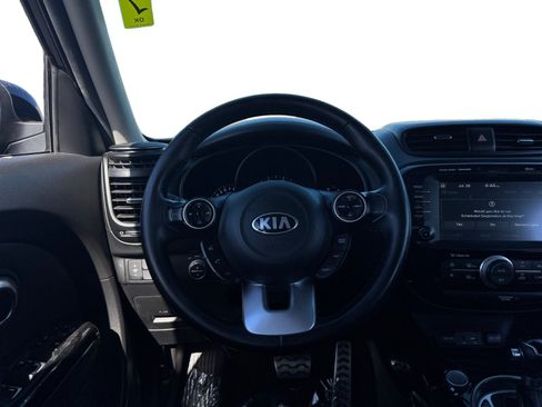Used 2018 Kia Soul + w/ Audio Package FWD image 12