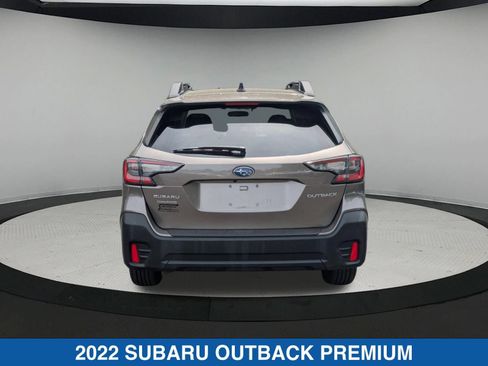 Certified 2022 Subaru Outback Premium AWD/4WD image 5