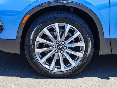 New 2024 Chevrolet Blazer Premier w/ Enhanced Convenience Package image 9