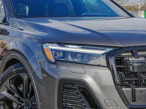 New 2026 Audi Q7 3.0T Premium Plus image 2