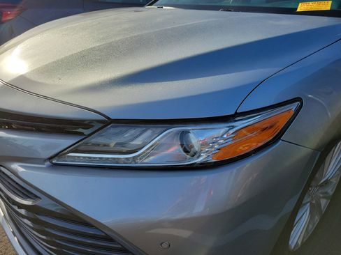 Used 2018 Toyota Camry XLE w/ Audio Package image 5