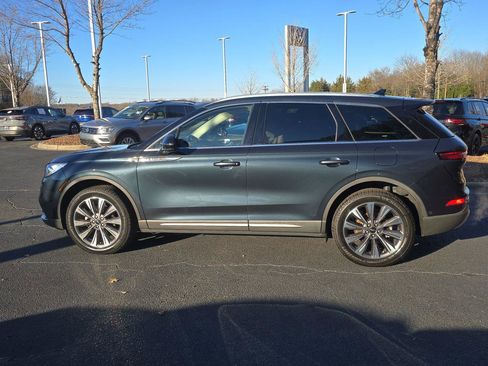 Used 2021 Lincoln Corsair Reserve w/ Equipment Group 201A image 8