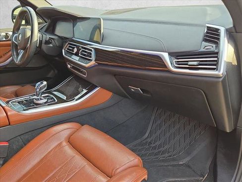 Used 2021 BMW X5 xDrive40i w/ M Sport Package image 23