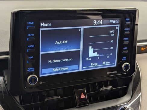 Used 2022 Toyota Corolla LE image 21