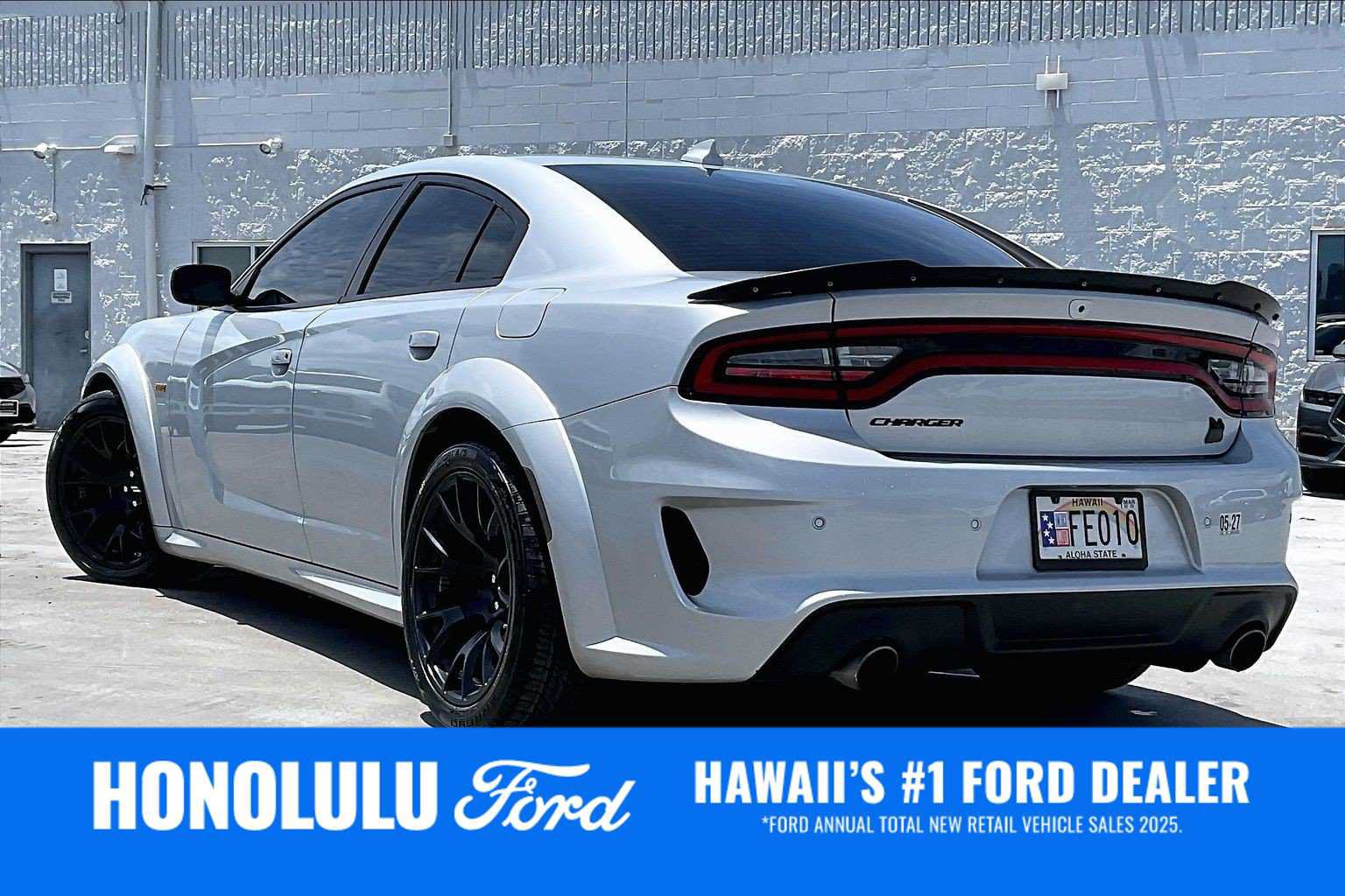 Used 2023 Dodge Charger Scat Pack RWD image 4