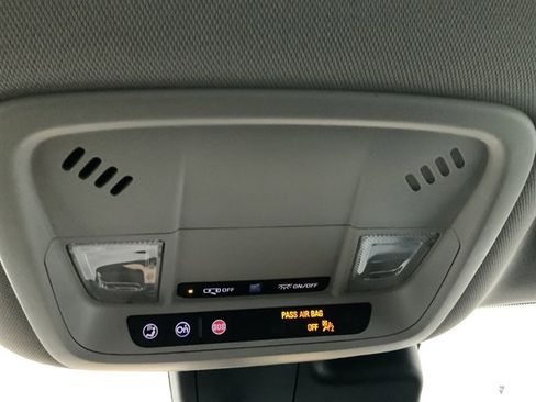 Used 2023 Chevrolet Malibu LT image 23