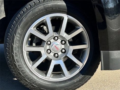 Used 2018 GMC Yukon SLT w/ Open Road Package image 10