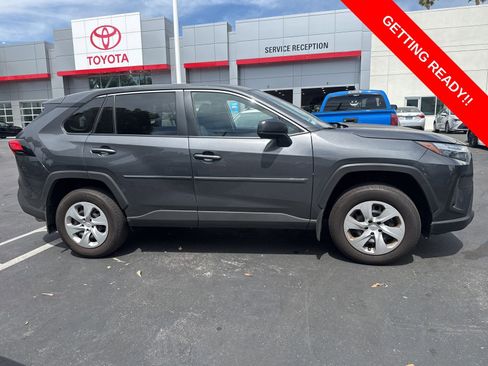 Used 2025 Toyota RAV4 LE image 7