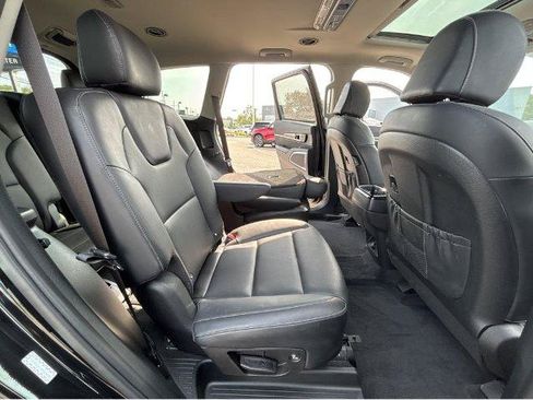 Used 2022 Kia Telluride S AWD/4WD image 7