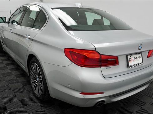 Used 2019 BMW 530e w/ Convenience Package image 6