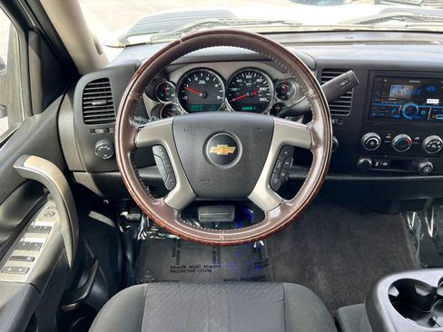 Used 2014 Chevrolet Silverado 2500 LT image 12