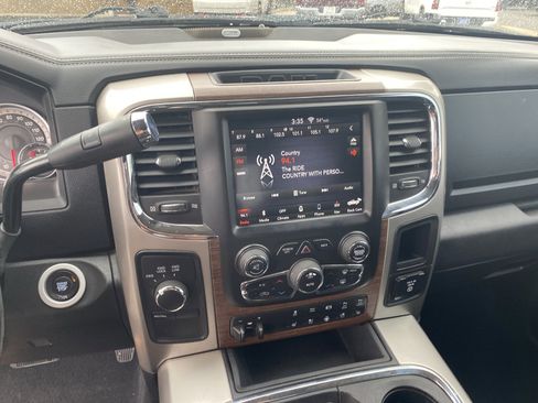 Used 2018 RAM 2500 Laramie w/ Convenience Group image 13