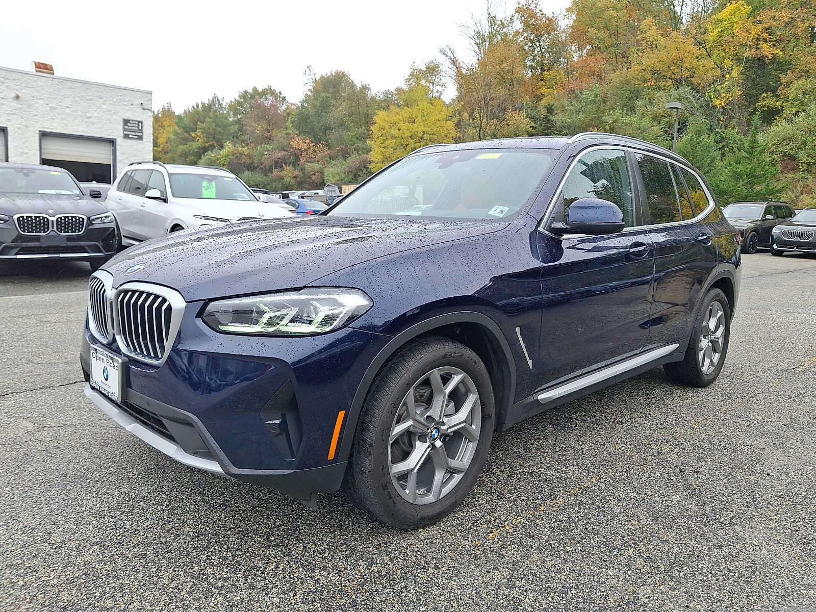 Used 2023 BMW X3 xDrive30i w/ Premium Package AWD/4WD image 3