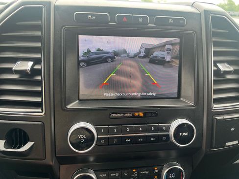 Used 2020 Ford Expedition Limited RWD image 32