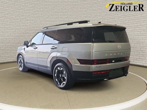 Used 2025 Hyundai Santa Fe SEL AWD/4WD image 7