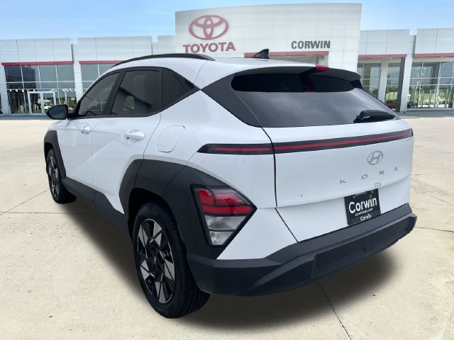 Used 2025 Hyundai Kona SEL FWD image 3