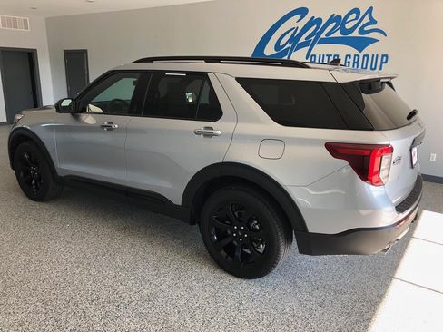 Used 2023 Ford Explorer ST-Line w/ Class IV Trailer Tow Package AWD/4WD image 2