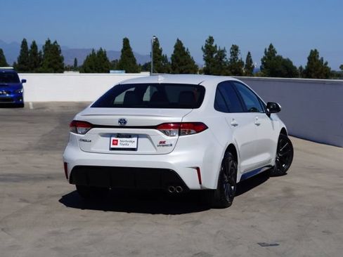 Used 2023 Toyota Corolla SE w/ Carpet Mat Package (TMS) FWD image 8