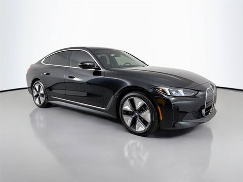 New 2026 BMW i4 eDrive40 w/ Premium Package RWD image 5