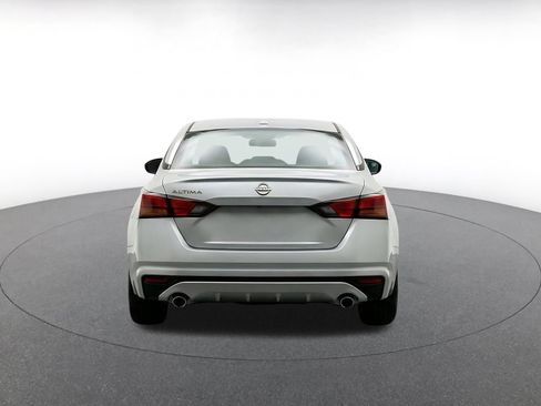 Used 2026 Nissan Altima 2.5 SV FWD image 8
