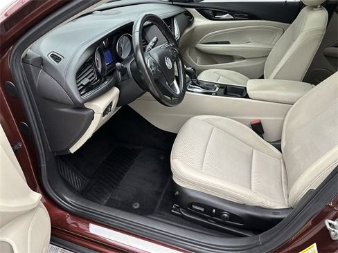 Used 2018 Buick Regal Preferred w/ Driver Confidence Package #1 image 10