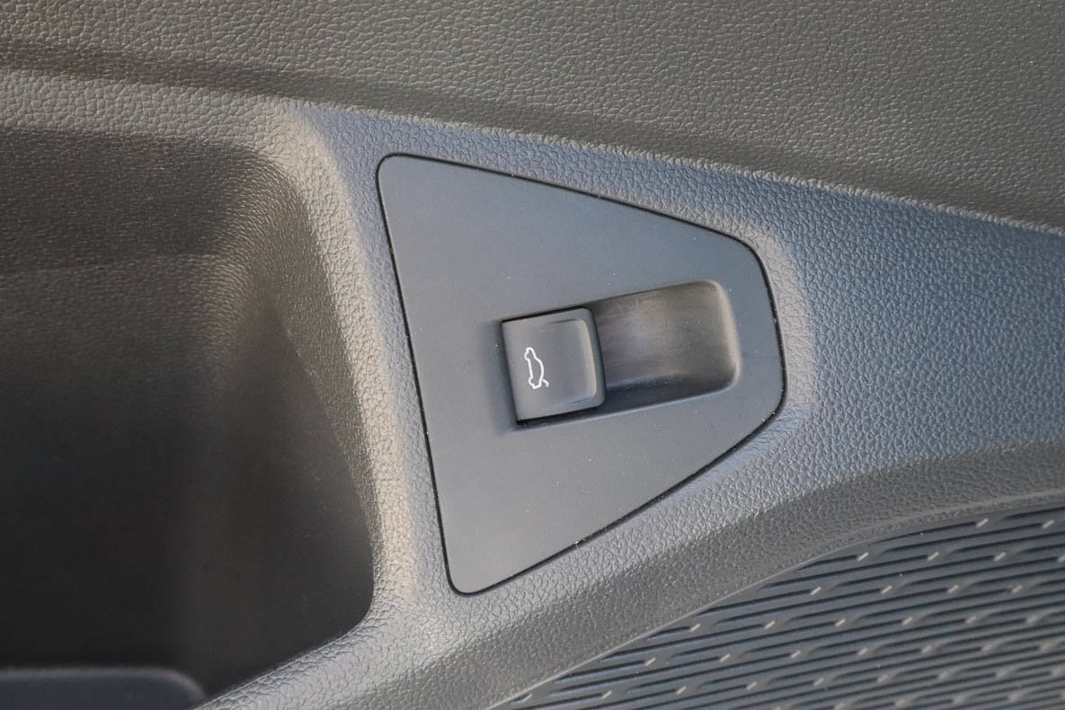 Used 2025 Volkswagen Jetta Sport FWD image 16