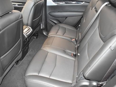 Certified 2024 Cadillac XT6 Premium Luxury AWD/4WD image 20