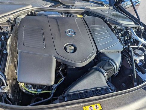 Used 2025 Mercedes-Benz E 350 Sedan image 15