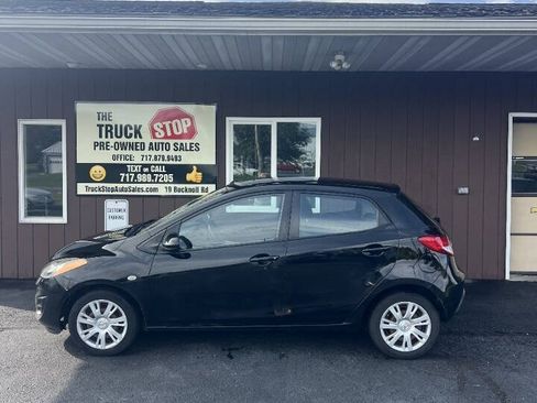 Used 2011 MAZDA MAZDA2 Sport FWD image 2