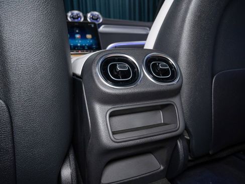 New 2025 Mercedes-Benz GLC 300 4MATIC image 22