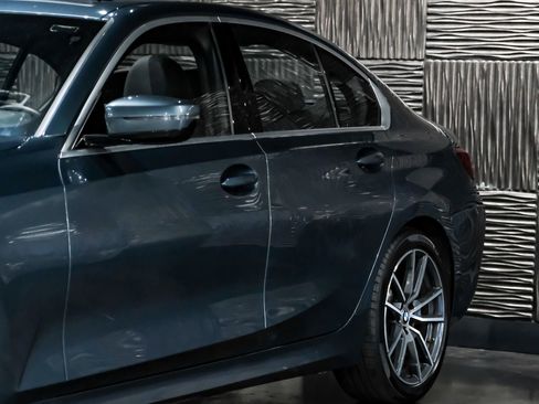 Used 2019 BMW 330i Sedan w/ Convenience Package image 9