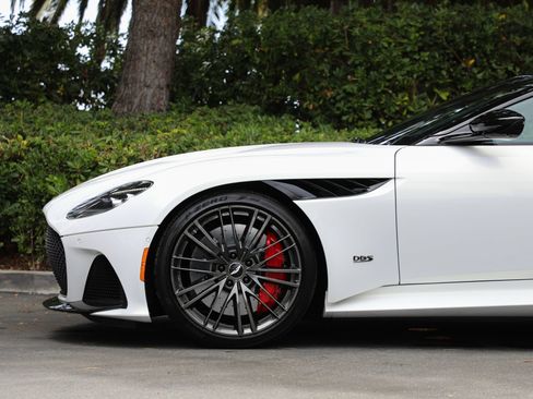 Used 2023 Aston Martin DBS Coupe RWD image 25