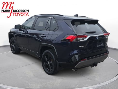 Used 2021 Toyota RAV4 XSE w/ XSE Grade Weather Package AWD/4WD image 7