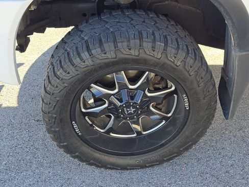 Used 2015 Nissan Titan PRO-4X w/ Pro-4x Luxury Package image 11