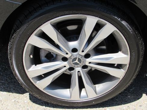 Used 2019 Mercedes-Benz C 300 Sedan image 30