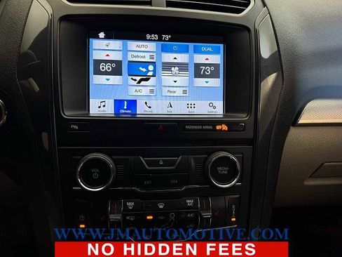 Used 2018 Ford Explorer XLT w/ Equipment Group 202A AWD/4WD image 26