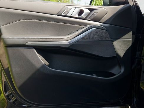 Used 2025 BMW X5 sDrive40i w/ Parking Assistance Package image 12