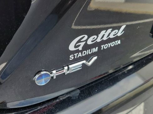 Used 2025 Toyota Camry LE image 6