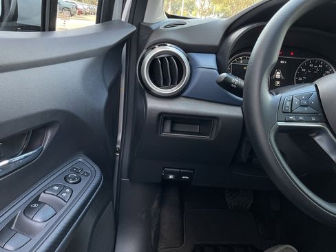 New 2025 Nissan Versa SV w/ Trunk Package image 23