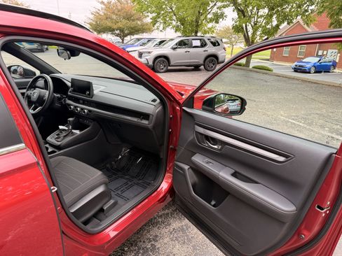 Used 2024 Honda CR-V Sport image 15