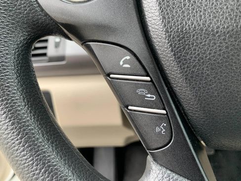 Used 2013 Honda Accord LX image 18