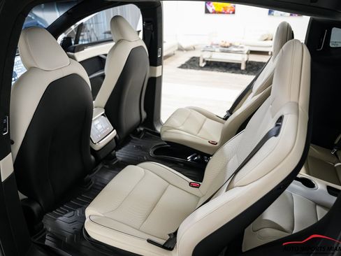 Used 2022 Tesla Model X Plaid image 9